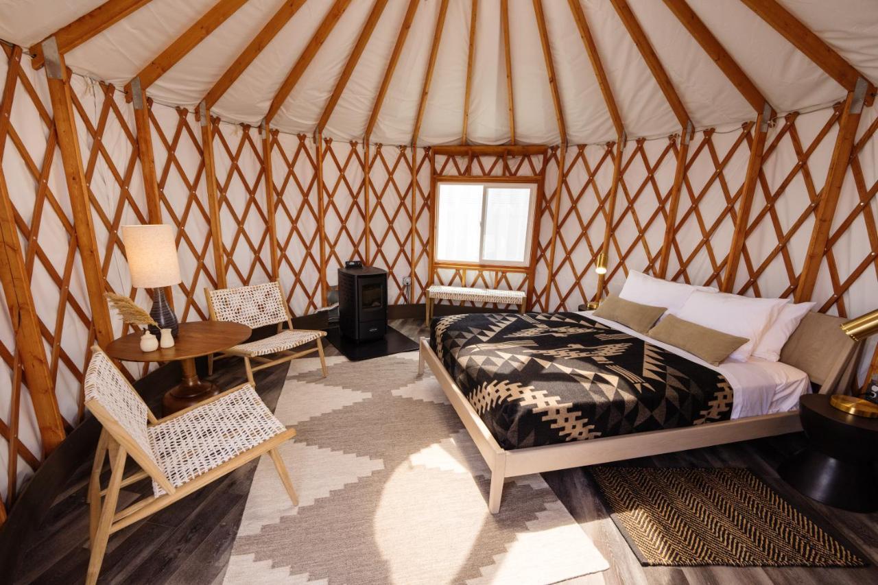 Frontier Drive Inn Сентер Екстер'єр фото